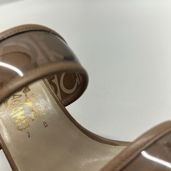 Salvatore Ferragamo High Heel Shoes Sandals Open Toe Lucite Straps Tan Size 7 B - Picture 10 of 11